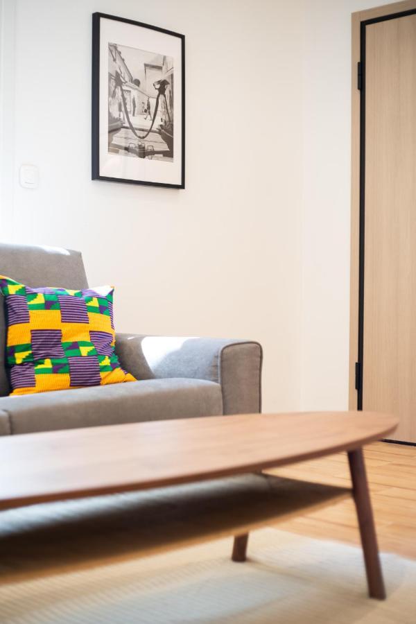 Modern Apartment, Short Walk To Acropolis Sites 아테네 외부 사진