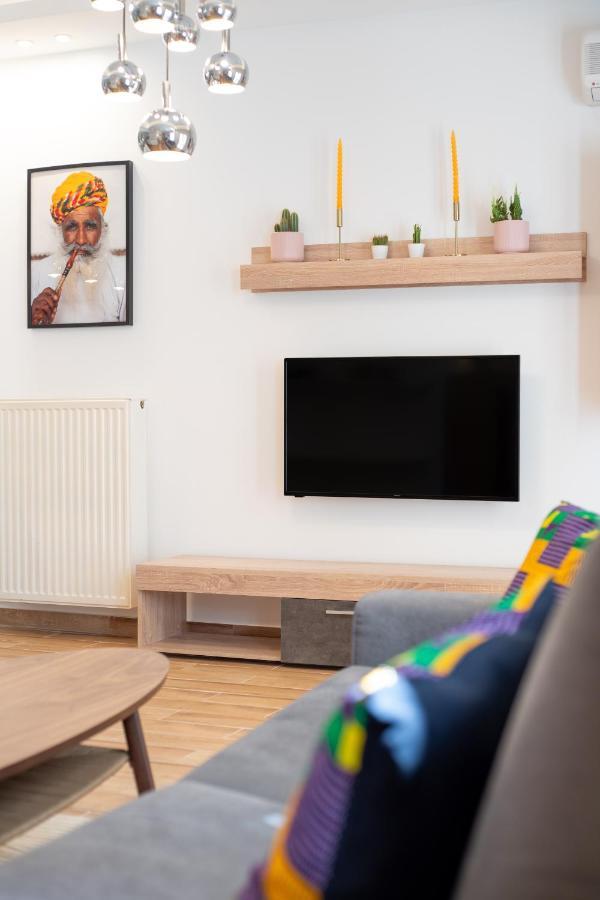 Modern Apartment, Short Walk To Acropolis Sites 아테네 외부 사진