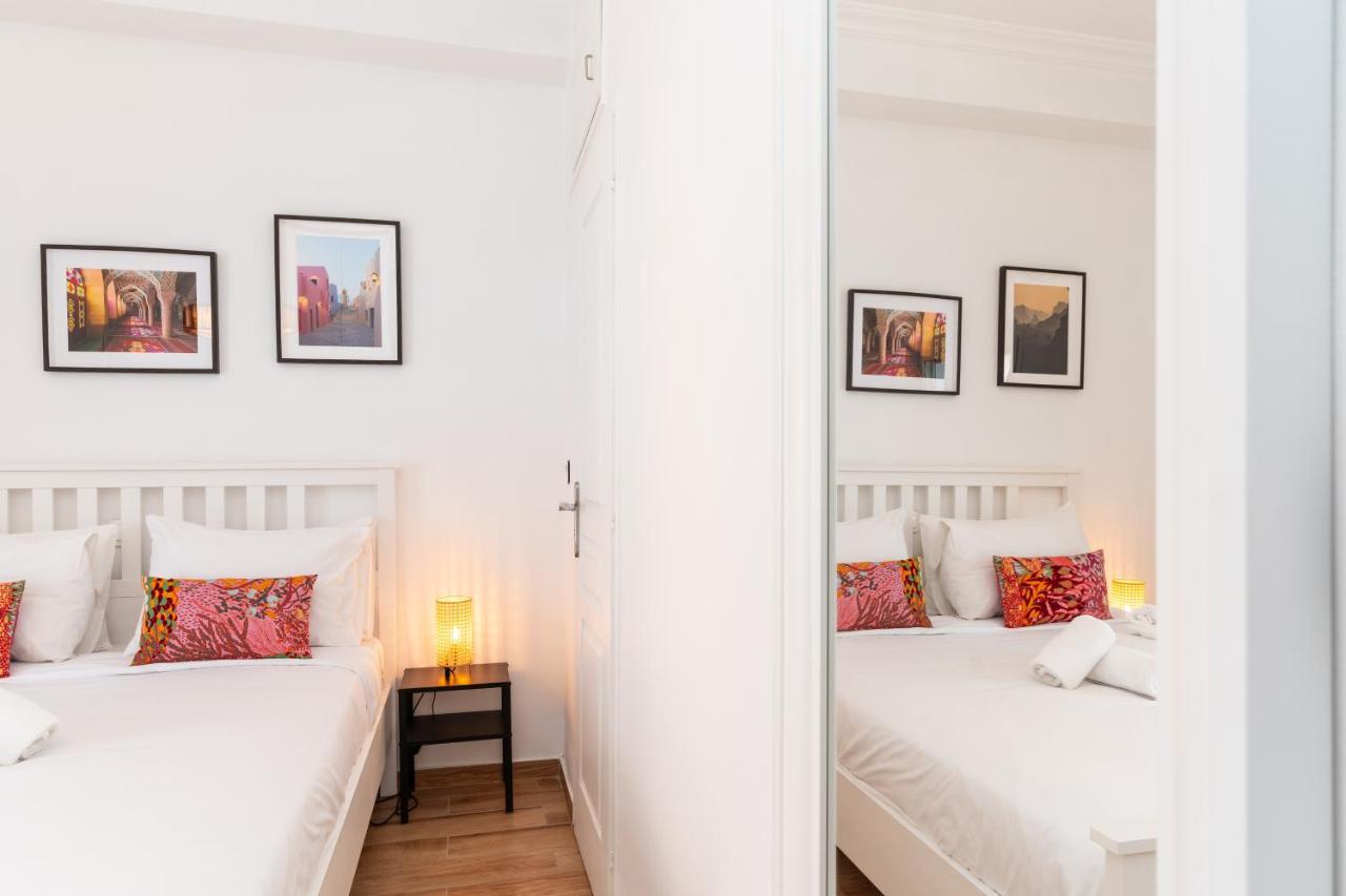 Modern Apartment, Short Walk To Acropolis Sites 아테네 외부 사진